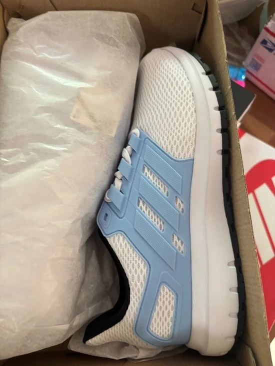 adidas Ultimashow Sneakers in White & Light Blue - Picture 3 of 5